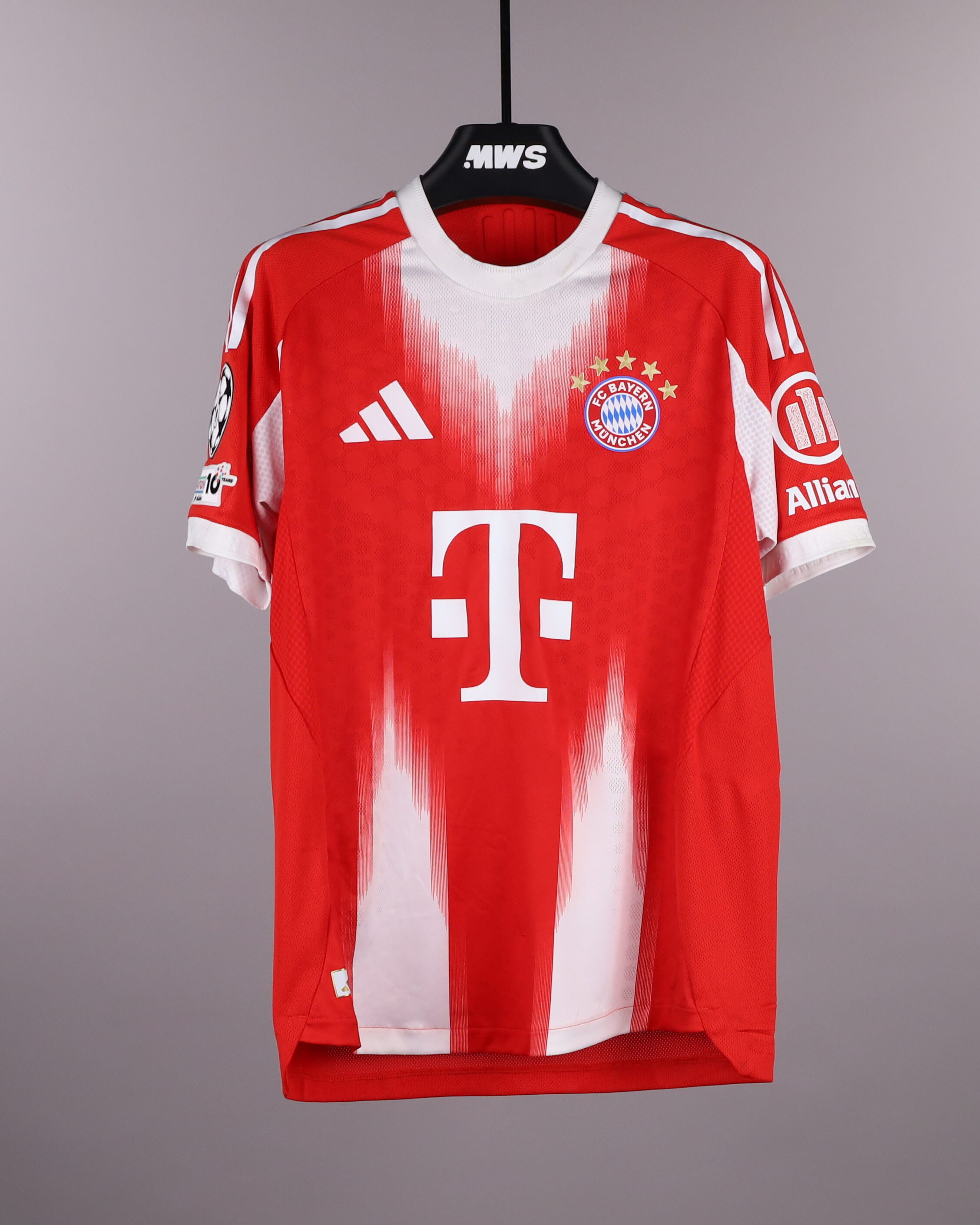 Konrad Laimer | FC Bayern München - Sporting CP | MatchWornShirt