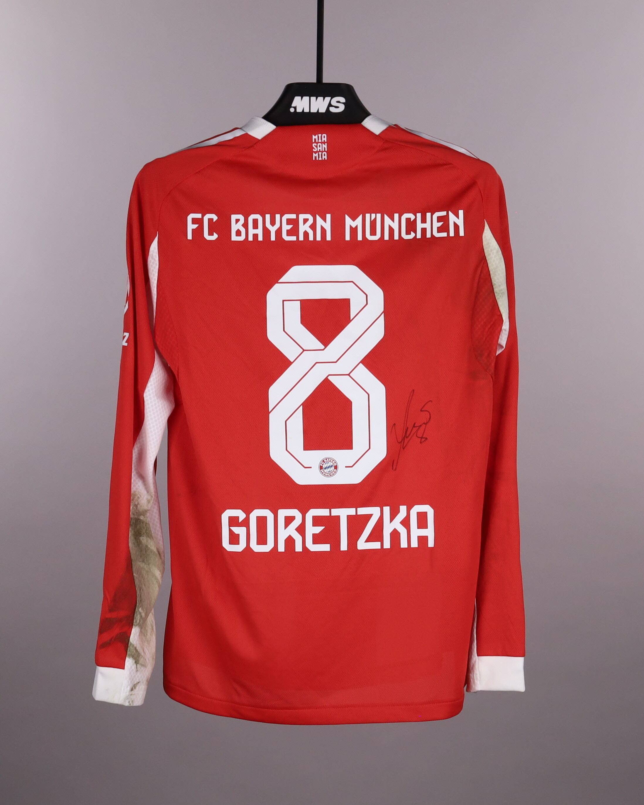 Leon Goretzka | FC Bayern München - Mainz 05 | MatchWornShirt