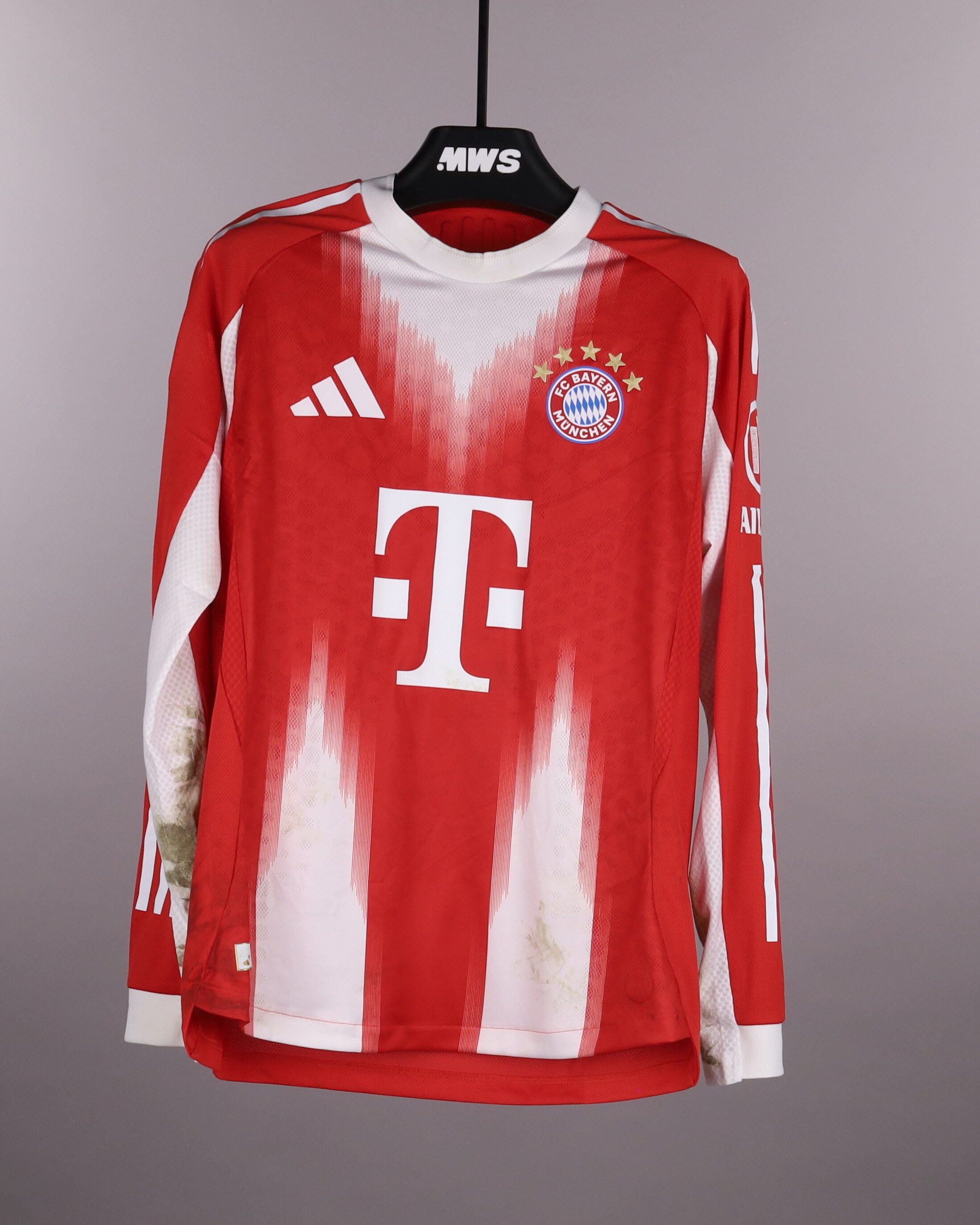  FC Bayern München ユニフォーム Leon Goretzka | FC Bayern München - Mainz 05 | MatchWornShirt