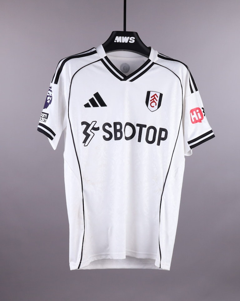 Harry Wilson Fulham shirt