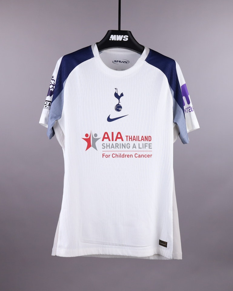 Tottenham Hotspur-Trikot von Djed Spence