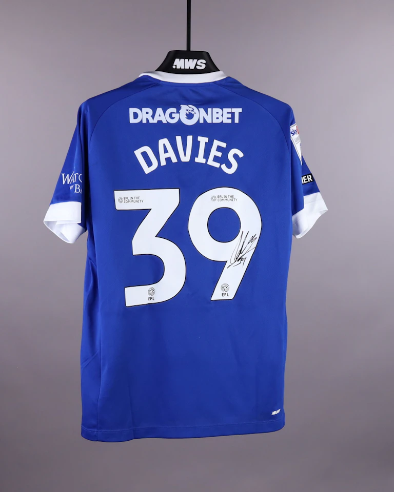 Isaak Davies Cardiff City FC shirt