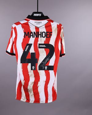 来自Stoke City的Million Manhoef球衣