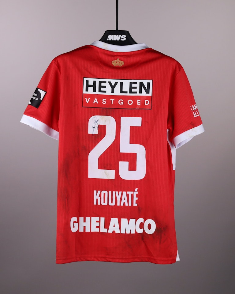 Boubakar Kouyate Royal Antwerp FC shirt