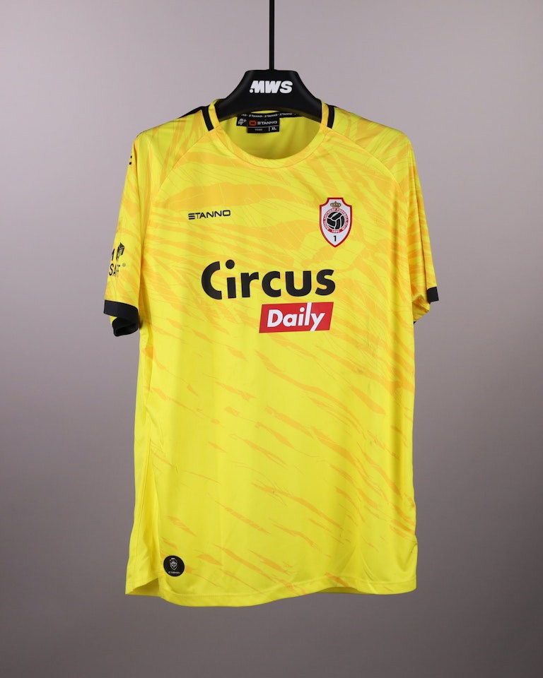 Taishi Brandon Nozawa 野澤大志ブランドン Royal Antwerp FC shirt