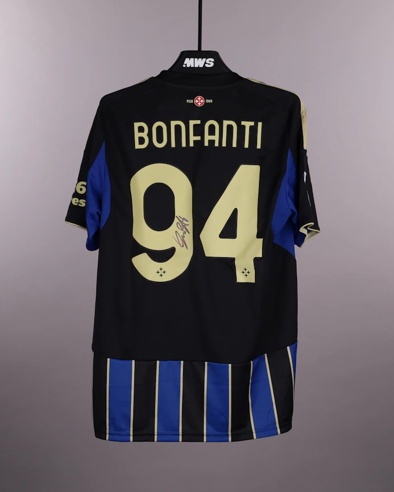 来自Pisa SC的Giovanni Bonfanti球衣