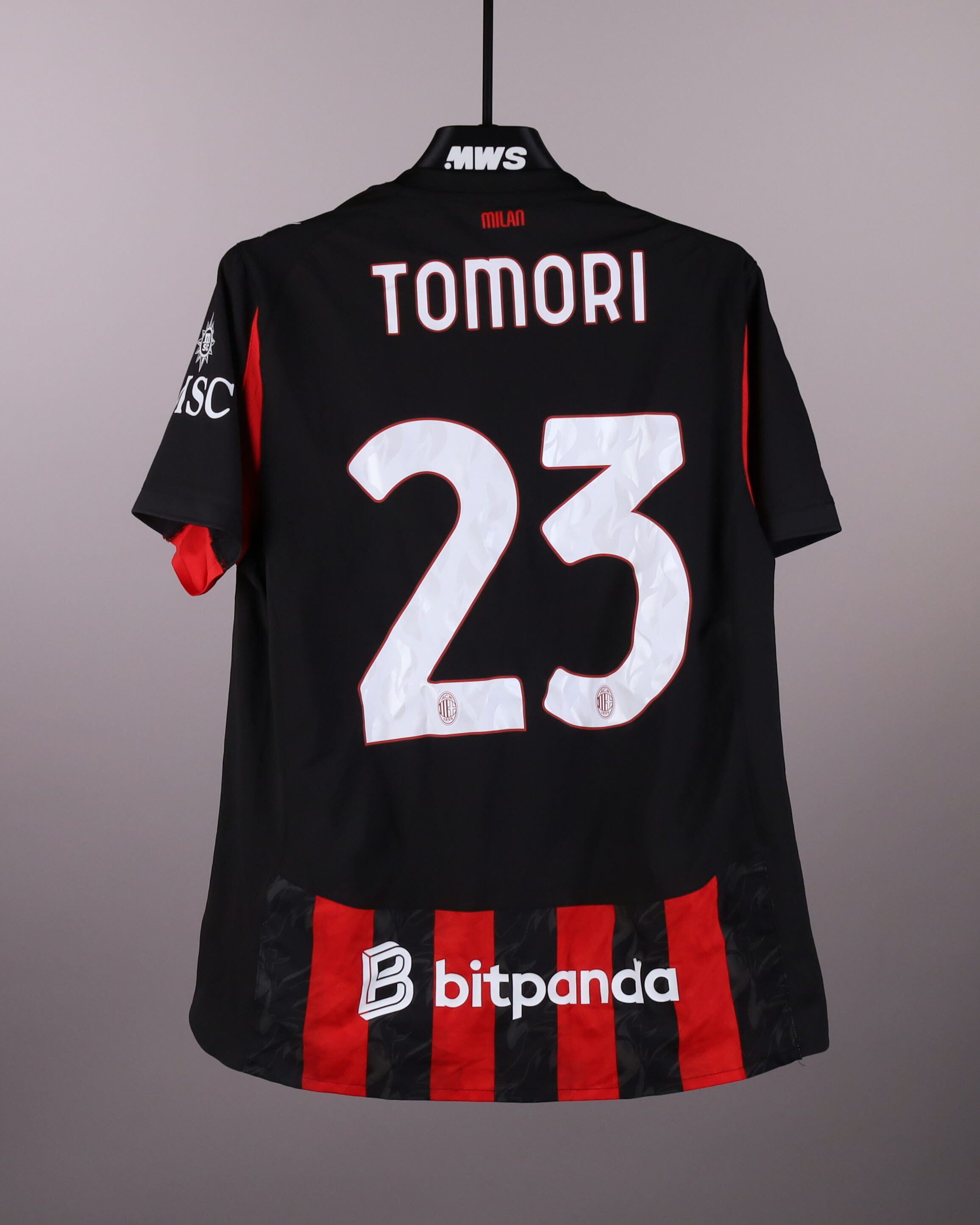 Fikayo Tomori AC Milan shirt
