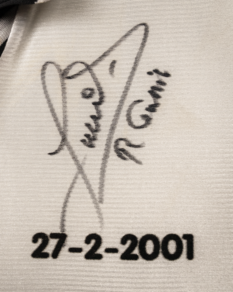 Framed Ruud Gullit shirt