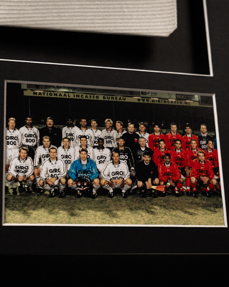 Framed Ruud Gullit shirt