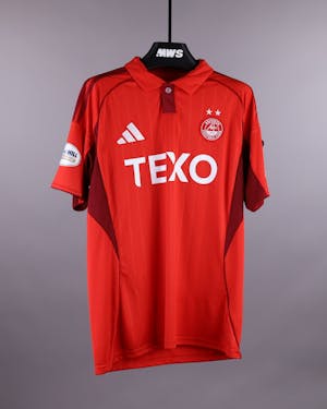 来自Aberdeen的Emmanuel Gyamfi球衣