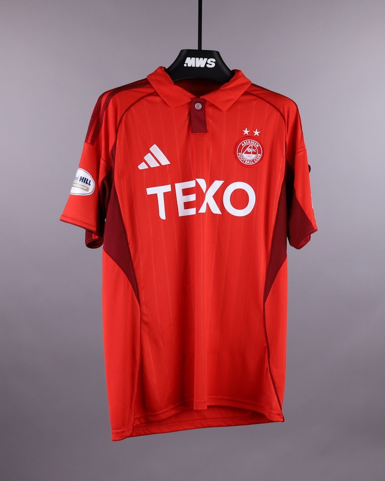 来自Aberdeen的Emmanuel Gyamfi球衣