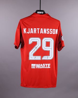 来自Aberdeen的Kjartan Már Kjartansson球衣