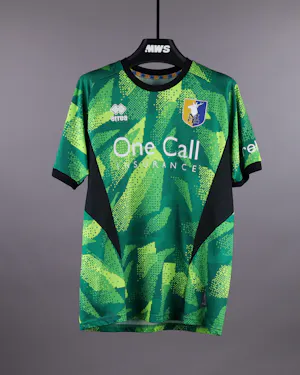 Liam Roberts Mansfield Town jersey