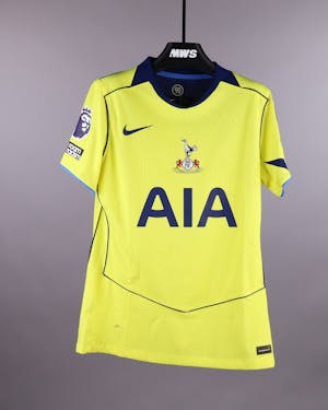 Tottenham Hotspur 팀의 Djed Spence 셔츠
