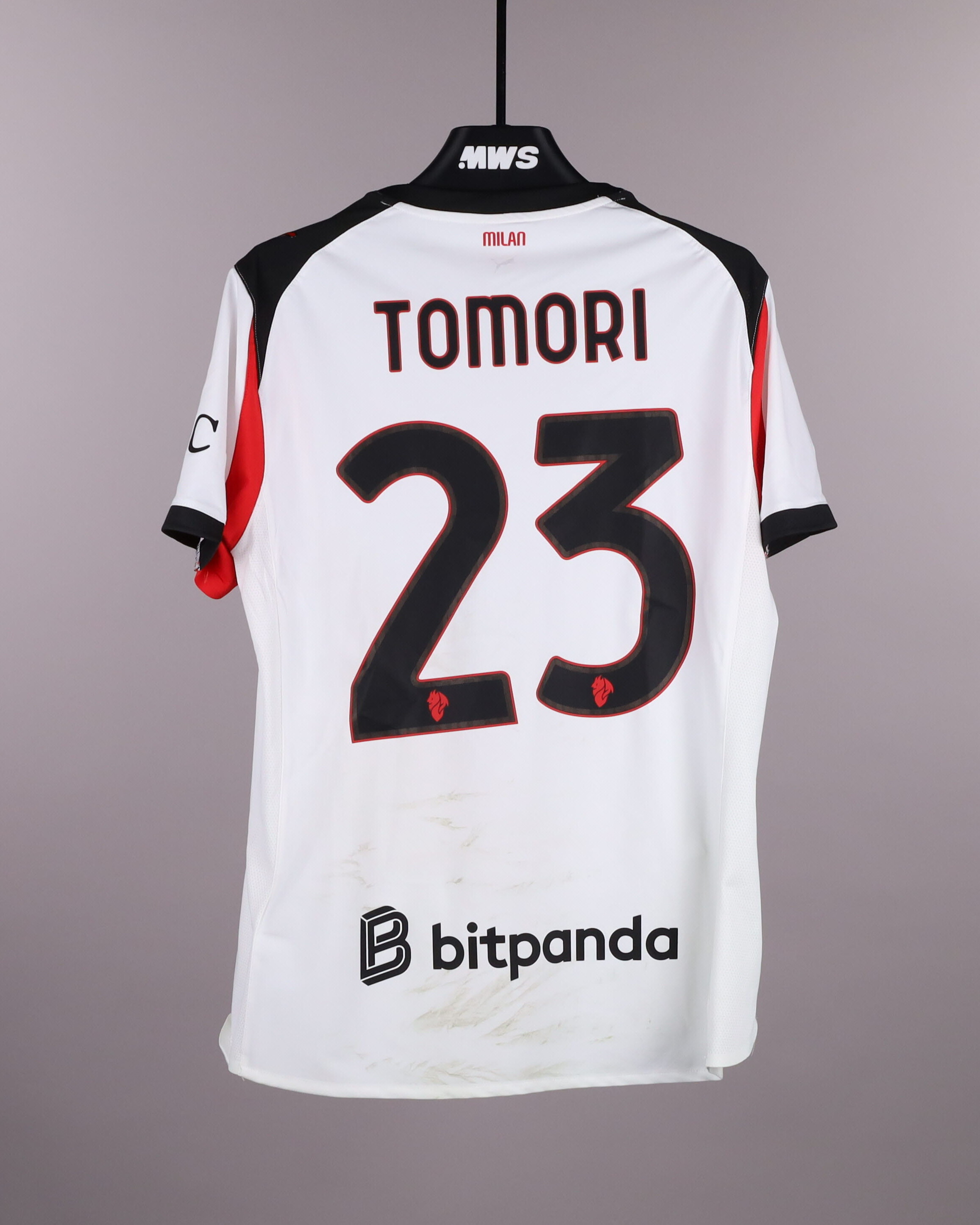 Fikayo Tomori AC Milan shirt