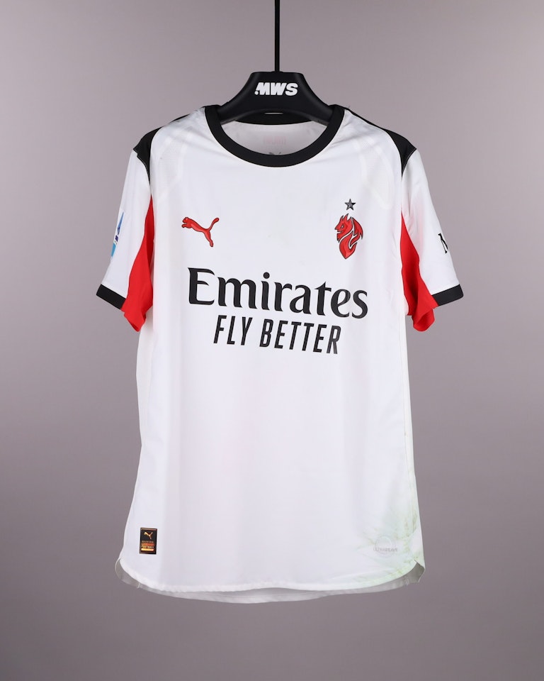 Rafael Leão AC Milan jersey