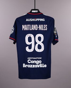 Olympique Lyonnais 팀의 Ainsley Maitland-Niles 셔츠