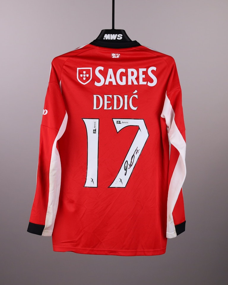 Amar Dedić SL Benfica jersey