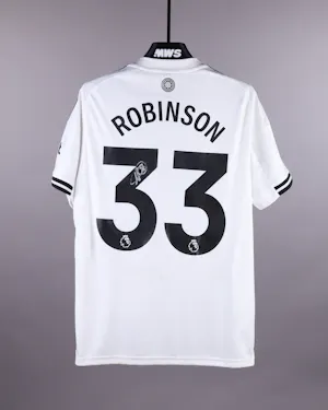 来自Fulham的Antonee Robinson球衣