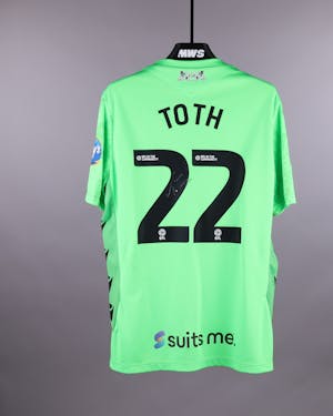 Blackburn Rovers 팀의 Balázs Tóth 셔츠