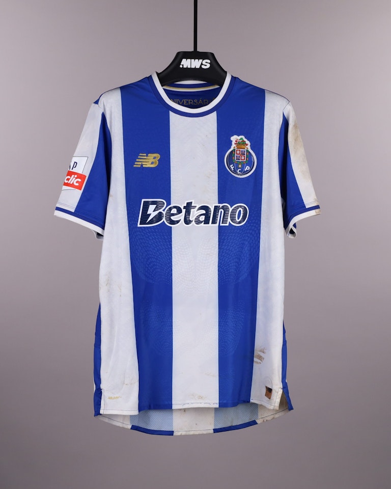 Victor Froholdt FC Porto shirt