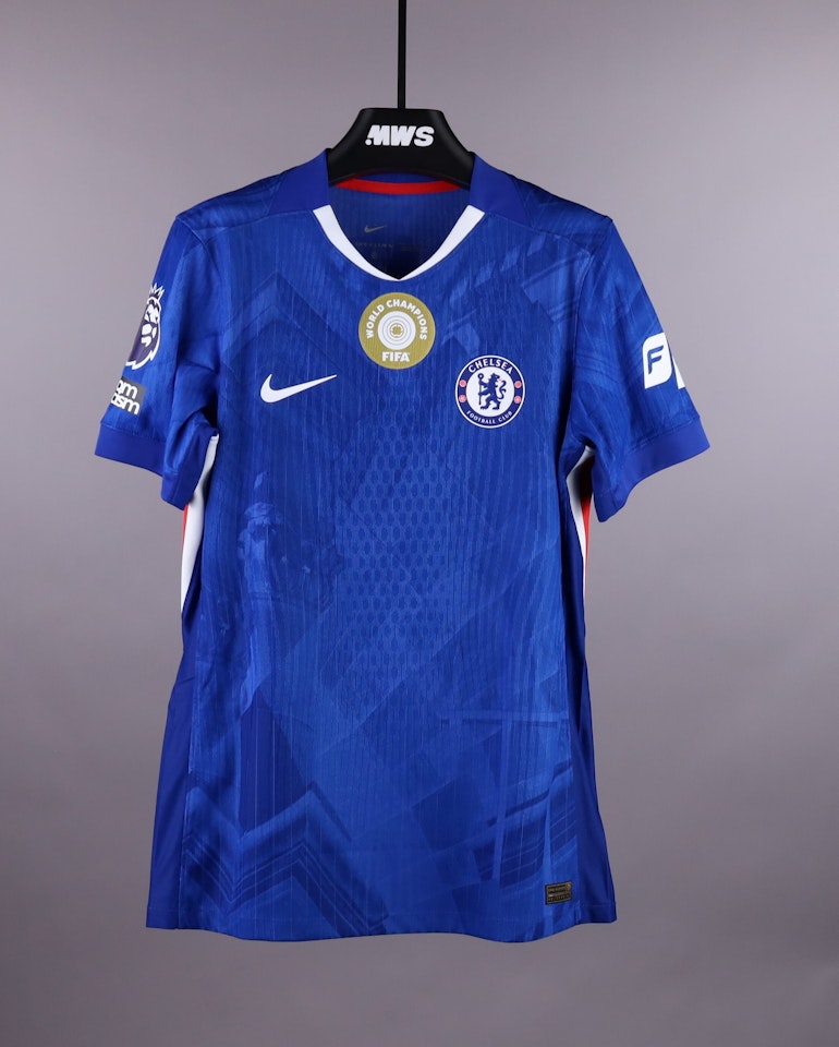 Jorrel Hato Chelsea jersey