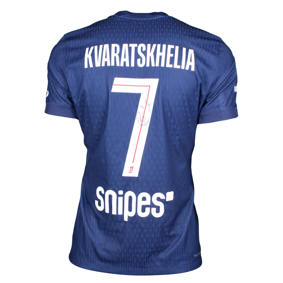 Khvicha Kvaratskhelia Paris Saint-Germain shirt