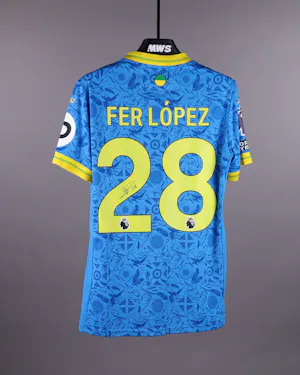 Fernando López  Wolverhampton Wanderers のシャツ