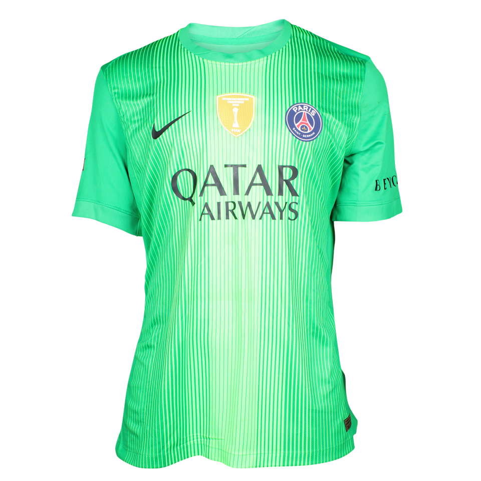 Lucas Chevalier Paris Saint-Germain jersey