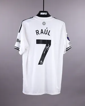 Raúl Jiménez  Fulham jersey