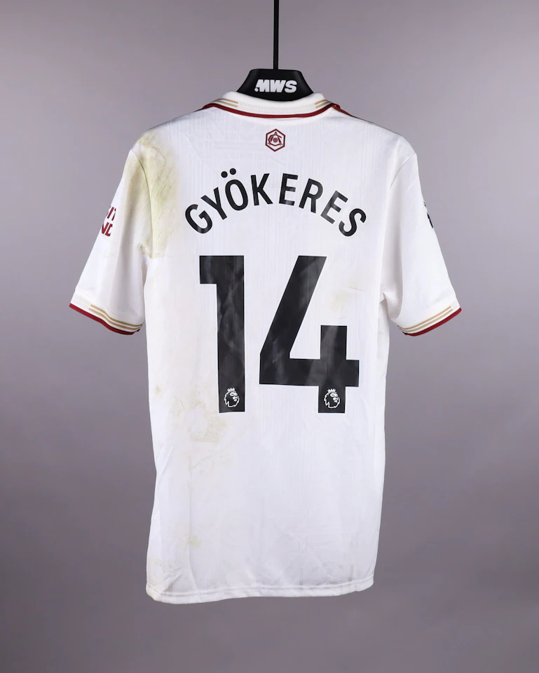 来自Arsenal的Viktor Gyökeres球衣