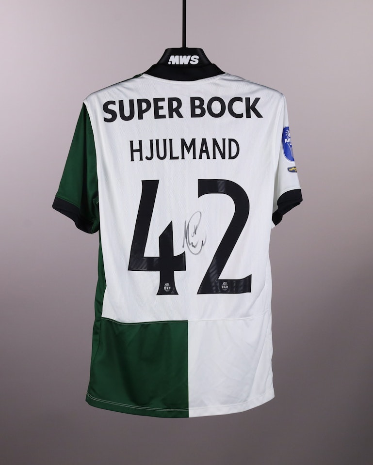 Sporting CP 팀의 Morten Hjulmand 셔츠