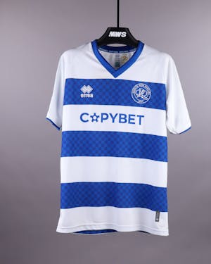 Jimmy Dunne  Queens Park Rangers camisa.