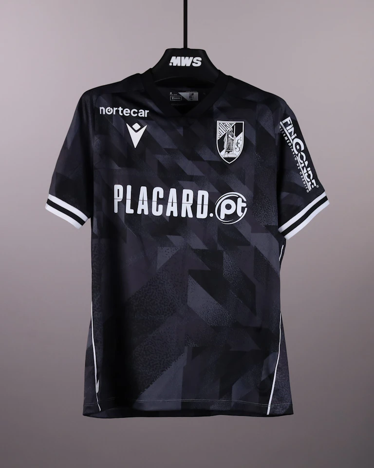 Benedito Mambuene Mukendi Vitória SC jersey