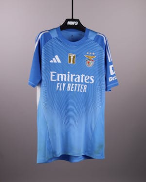 SL Benfica-Trikot von Anatoliy Trubin