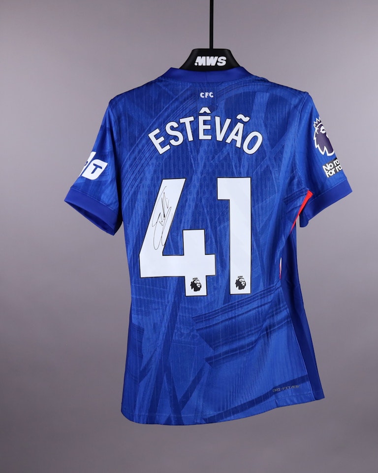 Estêvão Chelsea jersey