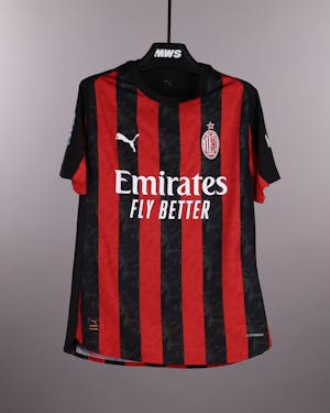 Fikayo Tomori AC Milan shirt