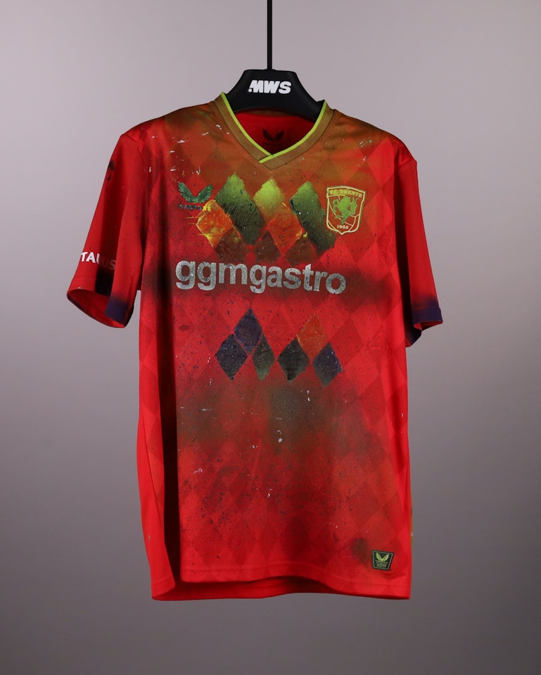 Custom made Home kit by players