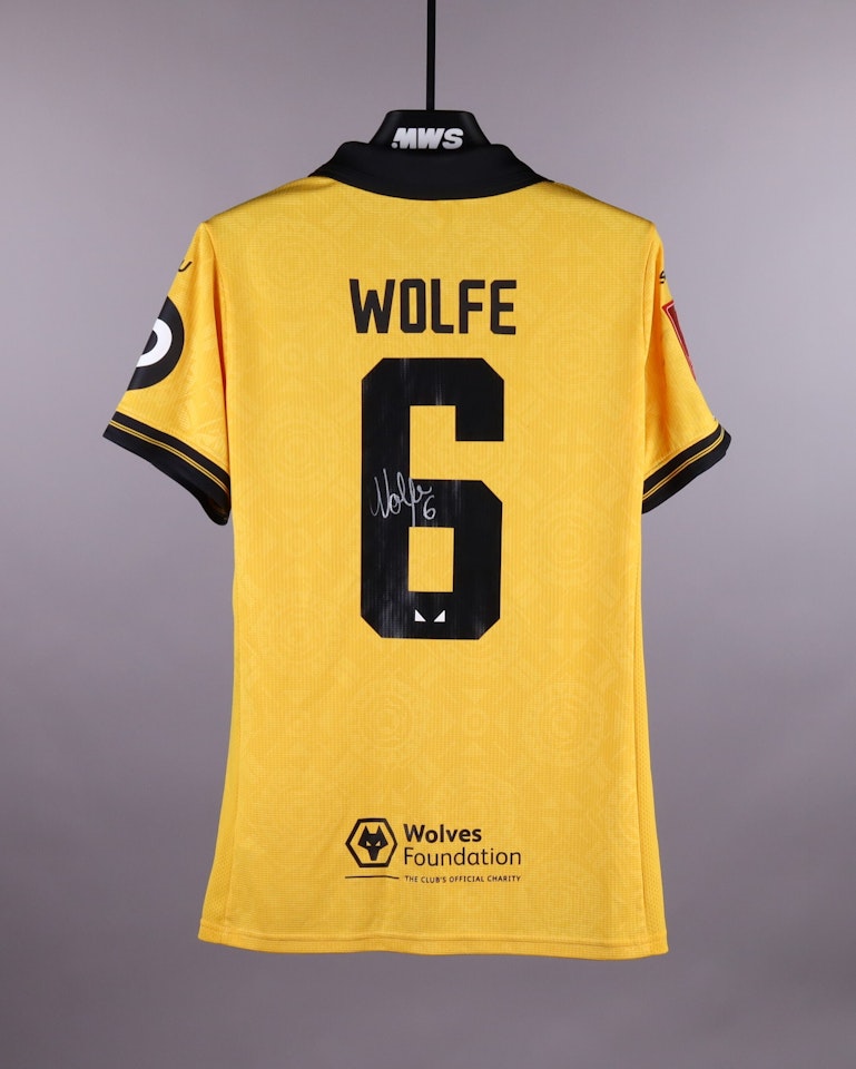 David Møller Wolfe Wolverhampton Wanderers jersey