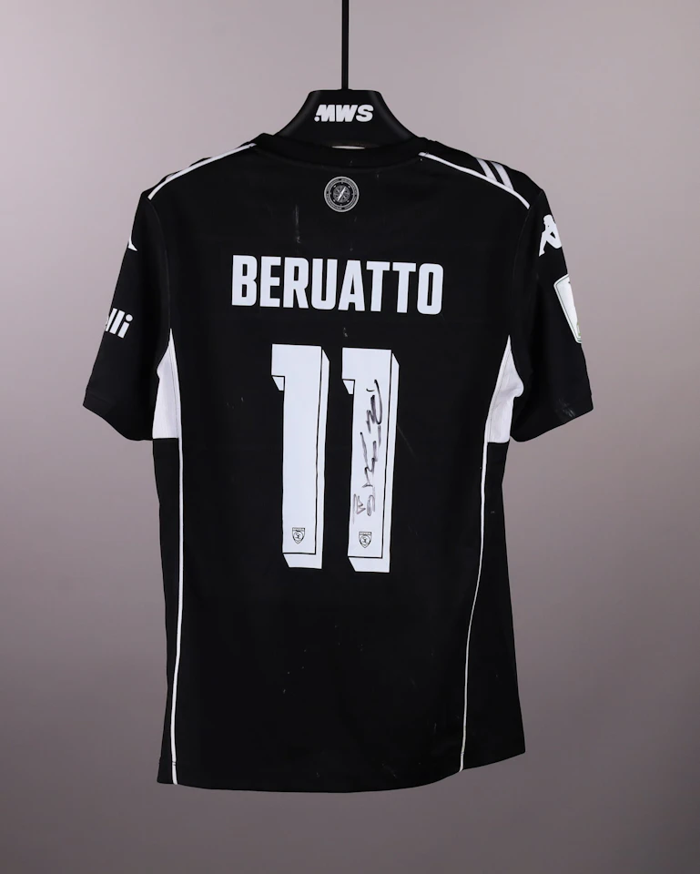 来自Spezia Calcio的Pietro Beruatto球衣