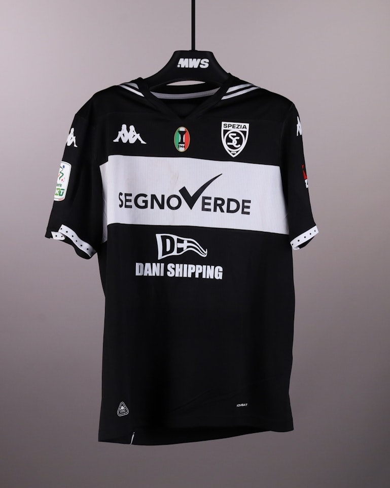 来自Spezia Calcio的Luca Vignali球衣