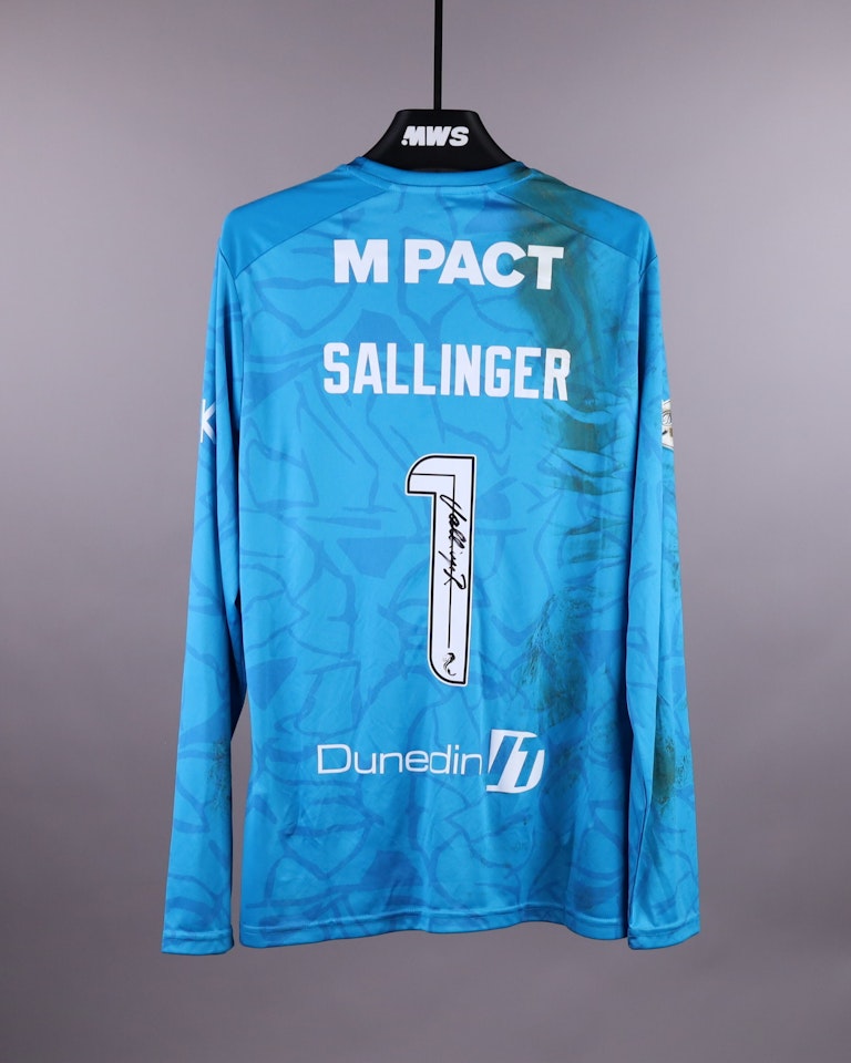 Raphael Sallinger Hibernian jersey