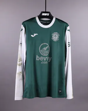 Kieron Bowie Hibernian shirt