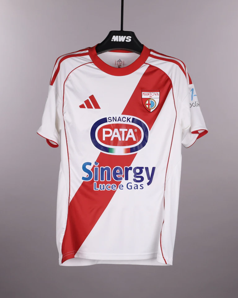 来自Mantova 1911的César Falletti球衣