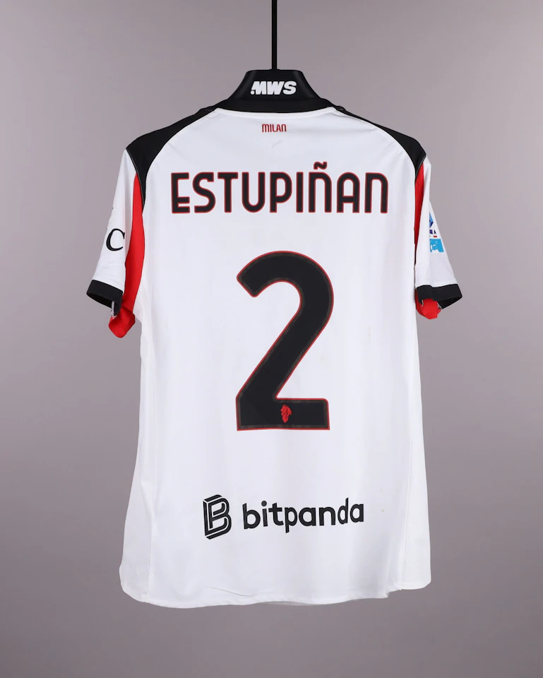 Pervis Estupiñán AC Milan jersey