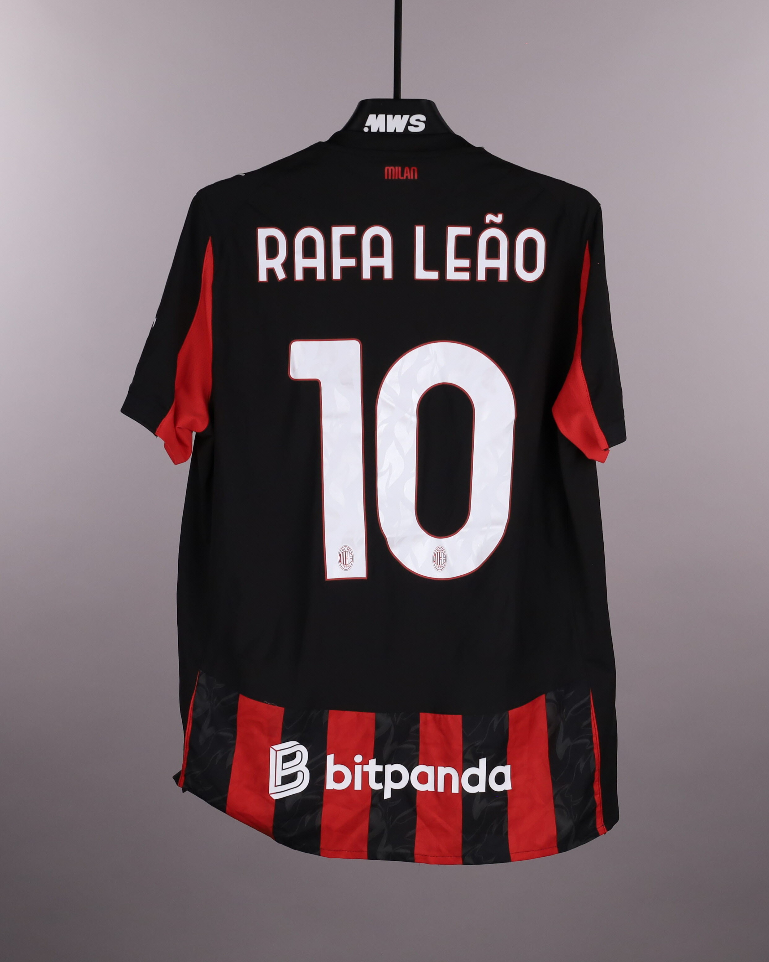Rafael Leão AC Milan shirt