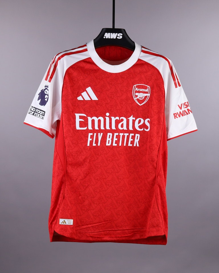 Bukayo Saka Arsenal shirt