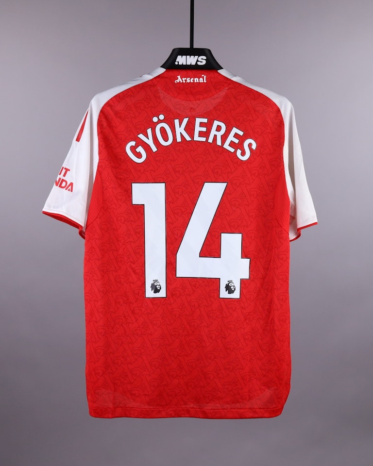 Viktor Gyökeres Arsenal のシャツ