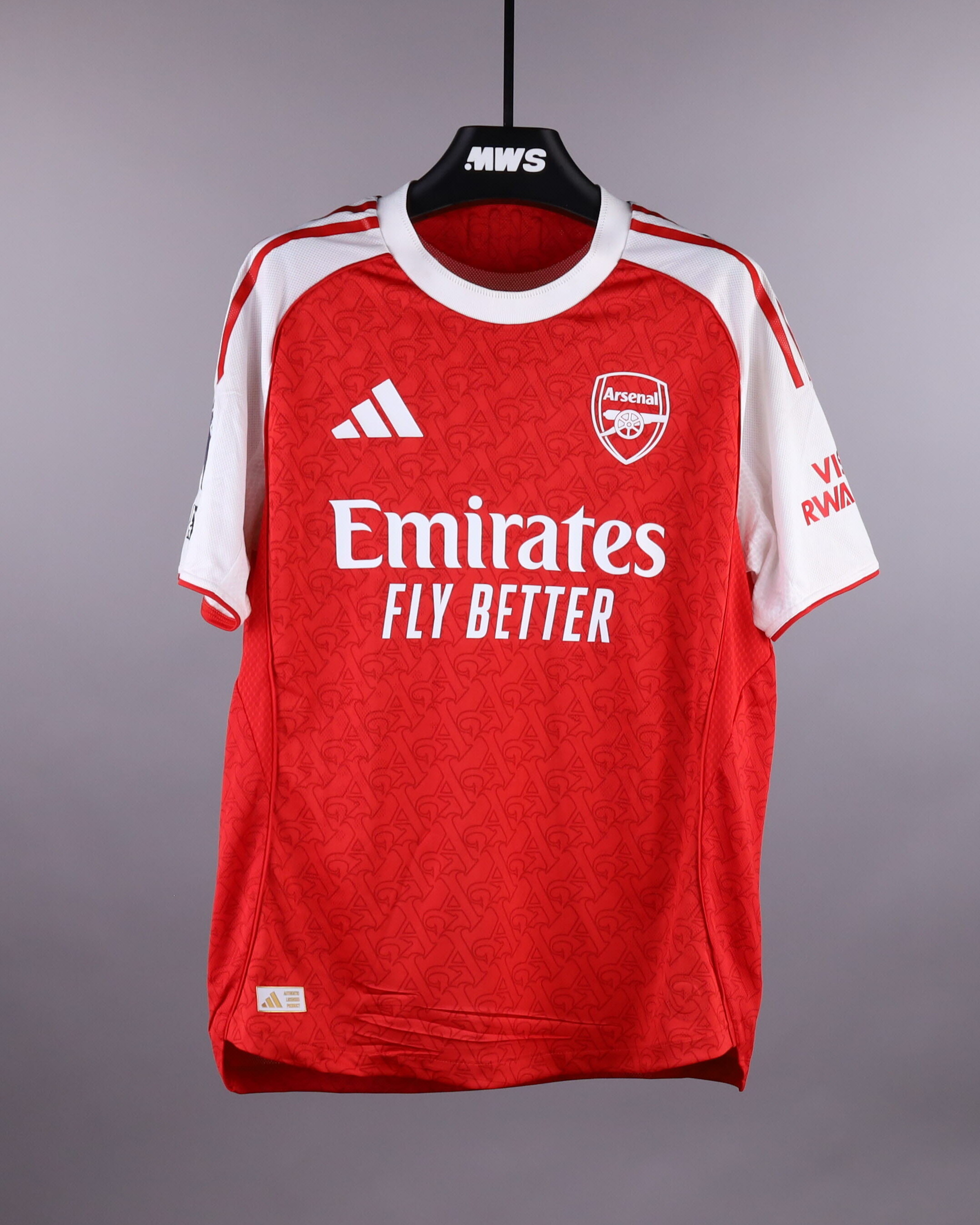 Viktor Gyökeres Arsenal shirt