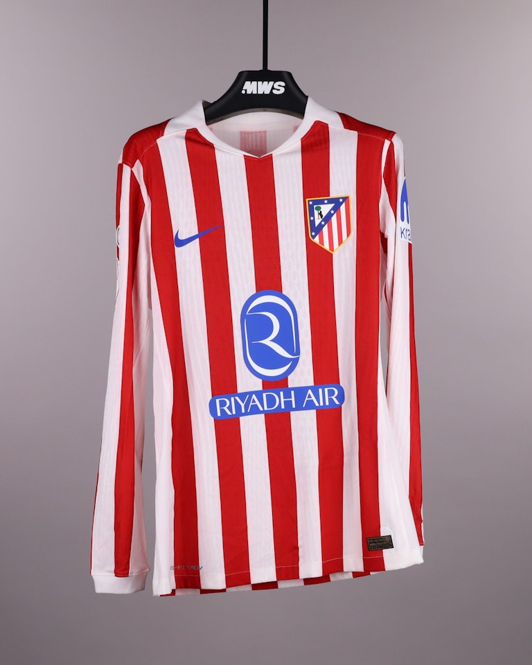 Alejandro Baena Rodríguez Atlético de Madrid のシャツ